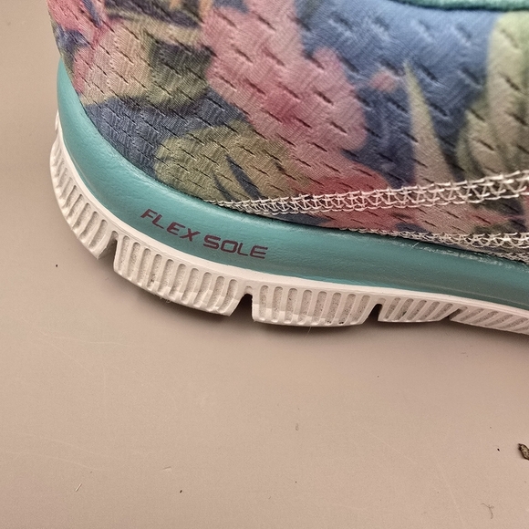 SKECHERS 12061 Flex Appeal Lightweight Flex Sole Running Shoe AquaMint Size 6.5. - Picture 9 of 12